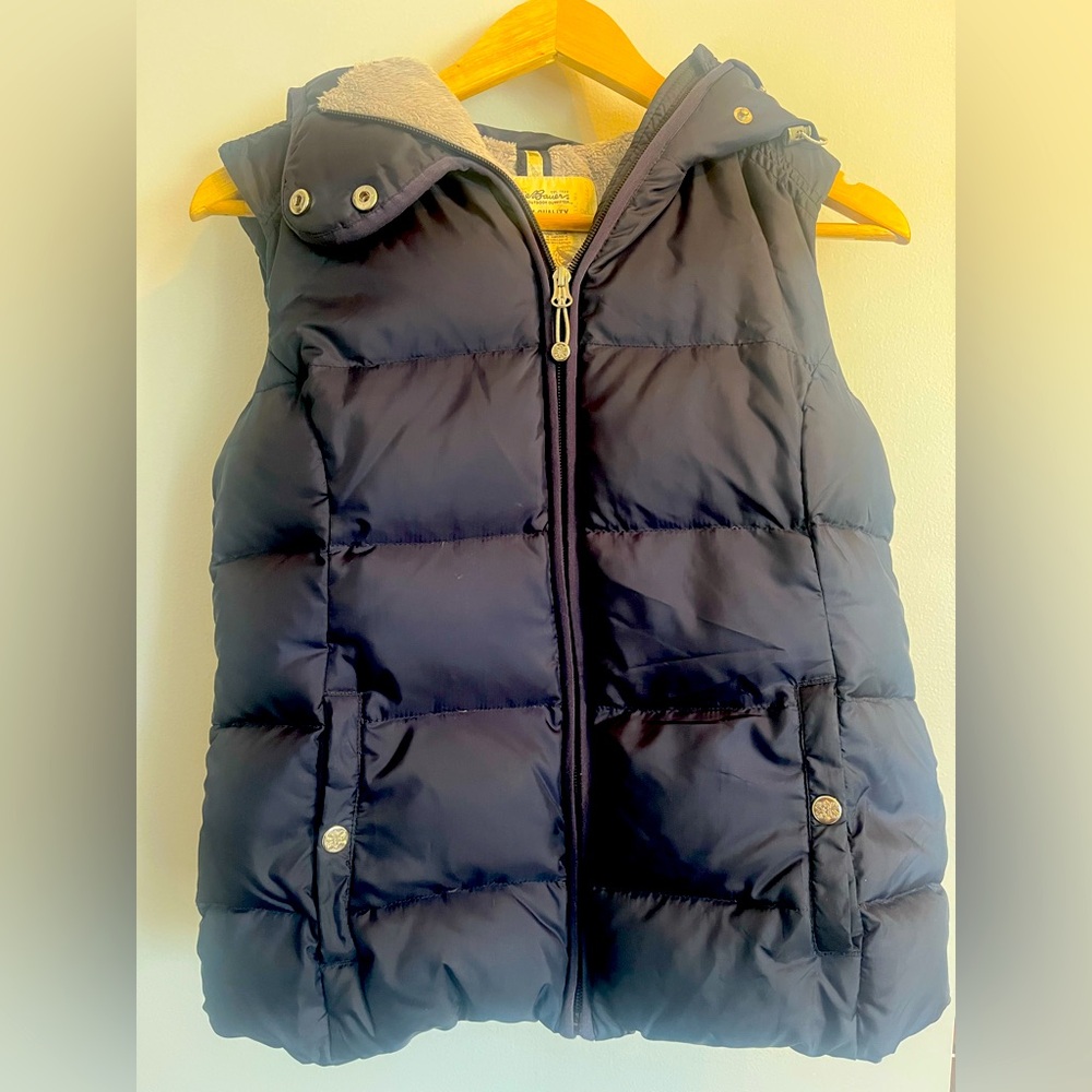 Women’s Eddie Bauer Puffer Vest - Great Condition